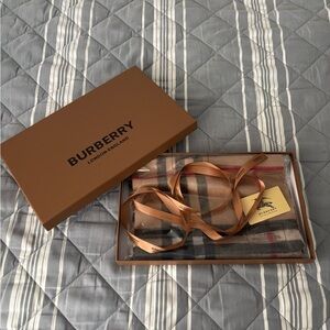 brand new burberry cashmere checkered scarf